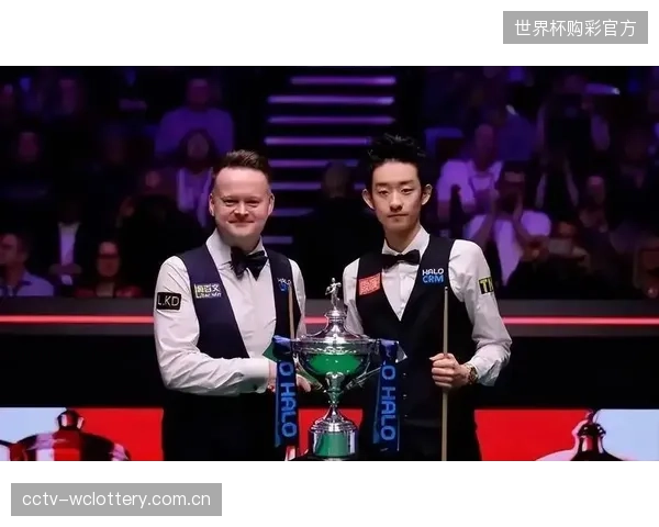吴宜泽的夺冠再次点燃中国斯诺克市场,赛事商业价值获巨大提升。 吴宜泽的夺冠再次点燃中国斯诺克市场,赛事商业价值获巨大提升。